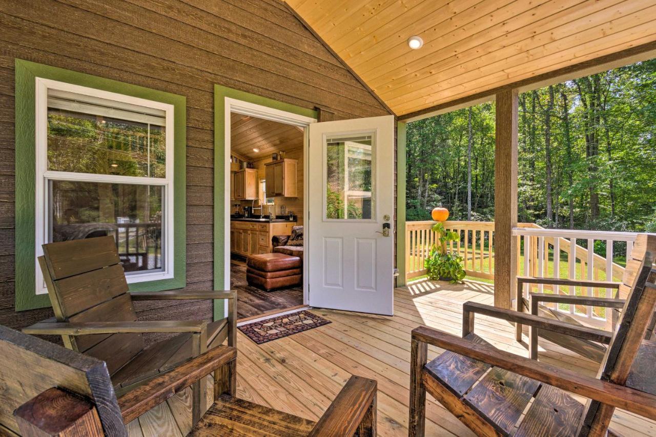 Quaint Mtn Cabin Tiny Living Near Big Adventure Brevard Exterior photo