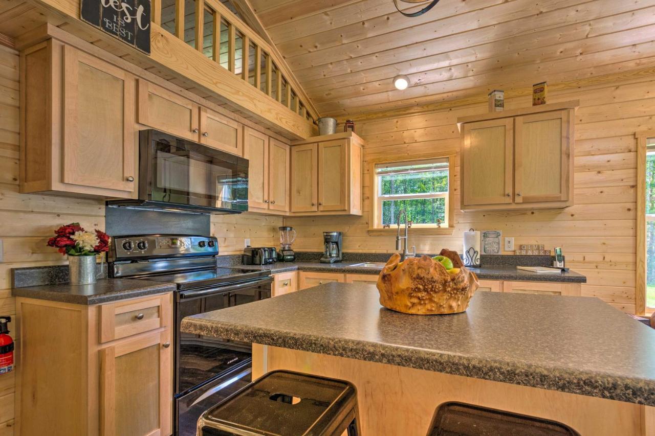 Quaint Mtn Cabin Tiny Living Near Big Adventure Brevard Exterior photo