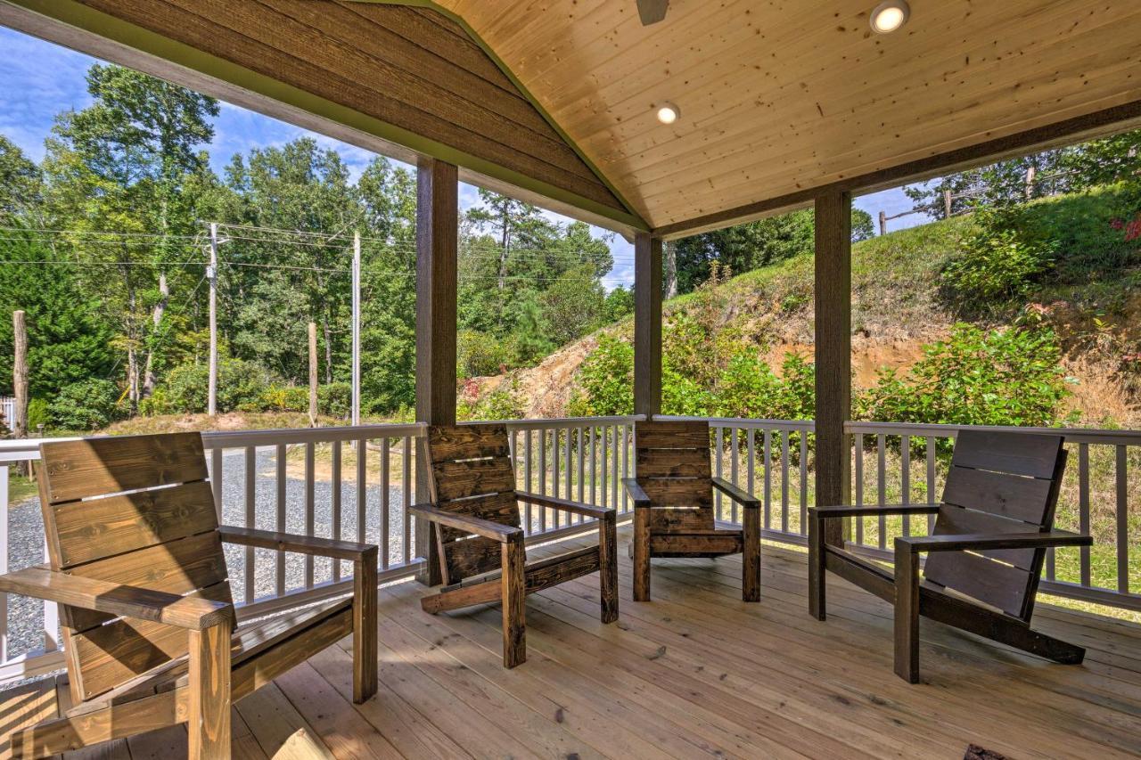 Quaint Mtn Cabin Tiny Living Near Big Adventure Brevard Exterior photo